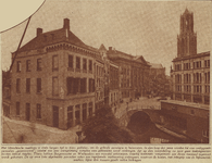 874064 Overzicht van het stadhuiscomplex op de Stadhuisbrug te Utrecht, voorafgaand aan een ingrijpende verbouwing.